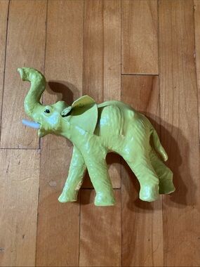 💚 [3/$10] Green Elephant Figurine Accent for Home Decor